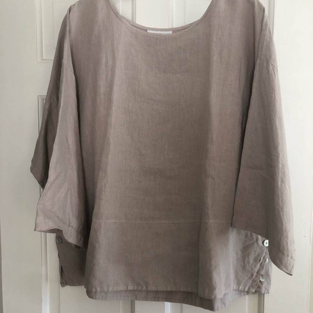 bryn Walker Taupe Button-Side Linen Tunic - Picture 4 of 10